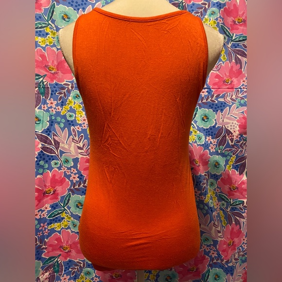 💕3 for $20💕 Tank top - Picture 3 of 3